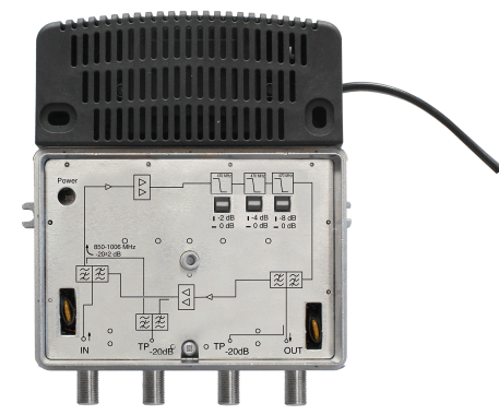 Broadband cascade preamplifier